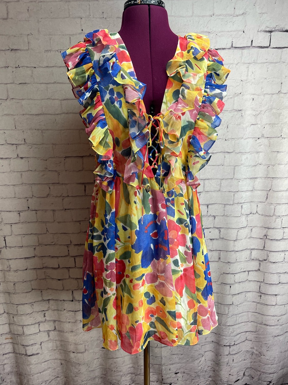 Vici size XS Tinah Ruffle Floral Mini Dress